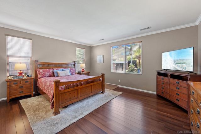 2954 Rangpur Court, Escondido CA: https://media.crmls.org/mediaz/3305fbef-71b9-4569-bd9e-7bc85aea2408.jpg