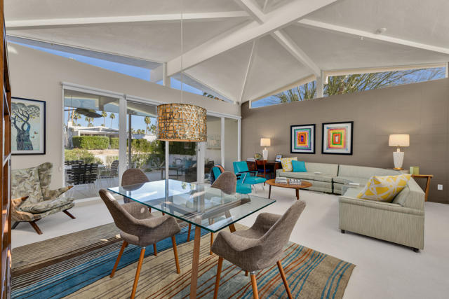 246 E Avenida Granada, Palm Springs, CA 92264