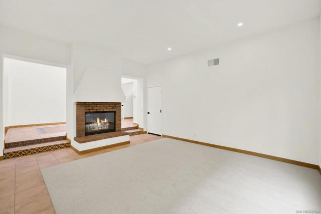 1665 Landquist Dr., Encinitas CA: https://media.crmls.org/mediaz/3306def3-ee16-4b08-9140-abe29dfa125a.jpg