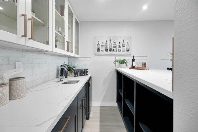 Image 25 of 55 For 26937 Hayward Blvd  217