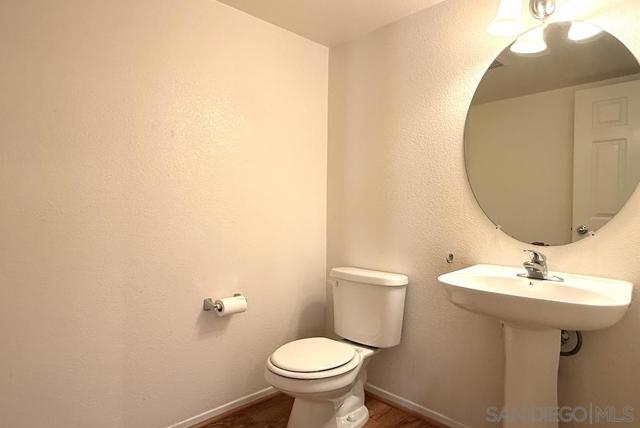 1469 Normandy Dr, Chula Vista CA: https://media.crmls.org/mediaz/3308b592-edbc-4da5-8030-57541ff9bd80.jpg