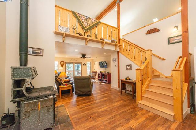 851 Mountain Aire Lane, Trinity Center CA: https://media.crmls.org/mediaz/330957bc-2ee6-4a9b-a6e9-31cde1eb4fe0.jpg