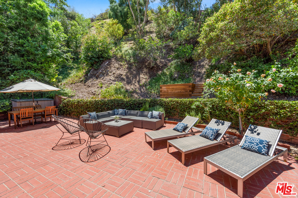 17101 Escalon Drive