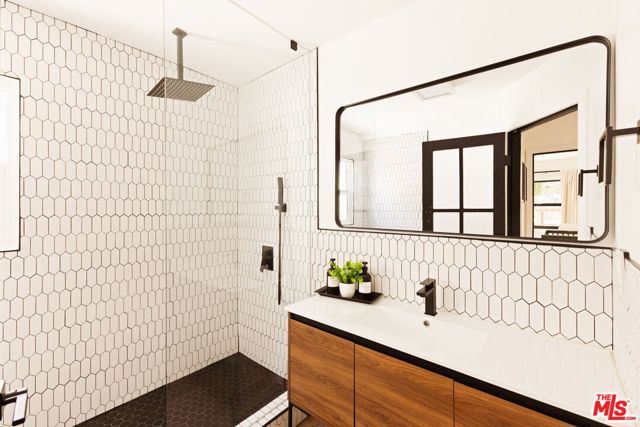 8329 Kirkwood Drive, Los Angeles CA: https://media.crmls.org/mediaz/330b1e8f-be32-45d0-a9a8-147cbab928c4.jpg