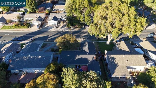 2644 E Olivera Rd, Concord CA: https://media.crmls.org/mediaz/330b7898-fad1-40d2-8f62-369499da02a2.jpg