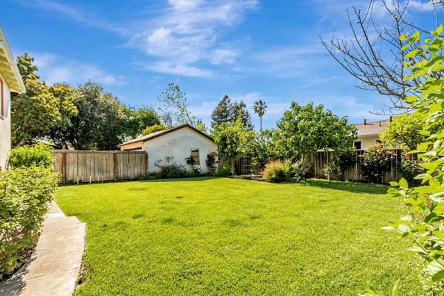 991 E Taylor Street, San Jose CA: https://media.crmls.org/mediaz/330bb399-21b4-42a8-af55-da882b55abee.jpg