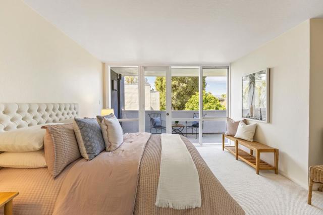 1721 Stone Pine Lane, Menlo Park CA: https://media.crmls.org/mediaz/330c029c-7f07-4b94-be1e-e7c27b20f461.jpg