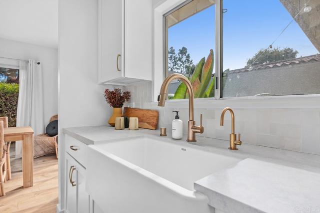 Detail Gallery Image 7 of 24 For 7021 Estrella De Mar Rd, Carlsbad,  CA 92009 - 2 Beds | 2 Baths