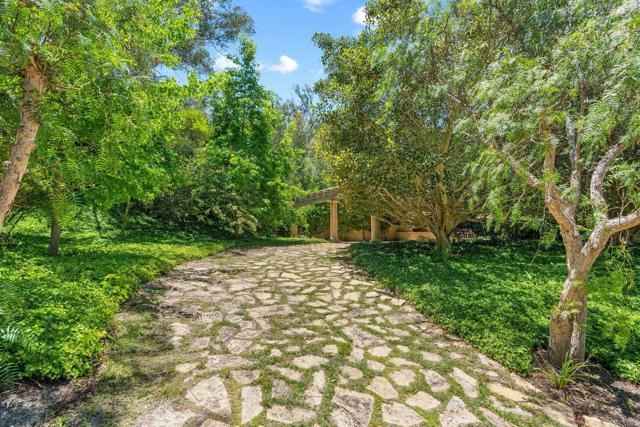 Image 40 of 50 For 5423 Calzada Del Bosque
