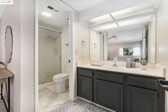 1039 Village Oaks Drive, Martinez CA: https://media.crmls.org/mediaz/330cc0a3-b6a3-44b6-bcaa-c8e1fcaba0ab.jpg