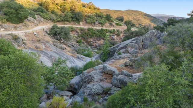 Image 2 of 24 For 25218 Black Canyon Rd