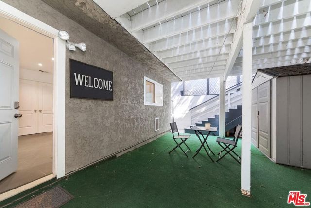 8328 Kirkwood Drive, Los Angeles CA: https://media.crmls.org/mediaz/330d5862-d820-4b95-96a6-33e633a782fc.jpg
