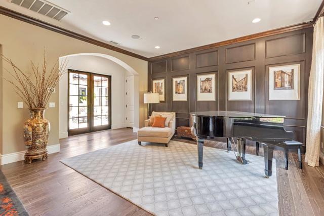 7 Stonebrae Road, Hayward CA: https://media.crmls.org/mediaz/330e4377-0d01-4539-8dd7-3eeb84a324ce.jpg