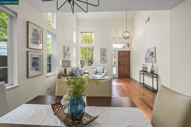 120 Woodcrest Dr, San Ramon CA: https://media.crmls.org/mediaz/330ed2d1-62d8-40ea-9f1b-5e55dc1b75b8.jpg