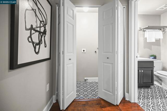 1800 Alma Ave, Walnut Creek CA: https://media.crmls.org/mediaz/330fce41-eddf-4f17-91a4-919408870045.jpg
