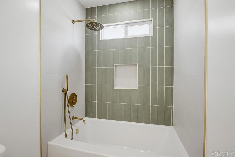 4614 Winona Avenue - photo 20