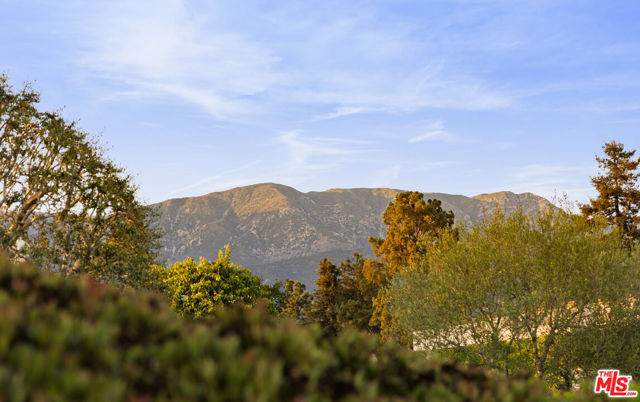 2125 Birnam Wood Drive, Santa Barbara CA: https://media.crmls.org/mediaz/3312e72d-2227-4c9e-8242-2016cede771e.jpg