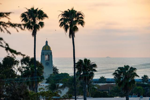 7570 Cabrillo Ave, La Jolla CA: https://media.crmls.org/mediaz/3313a1c8-5e68-498a-a600-b6565aed132d.jpg