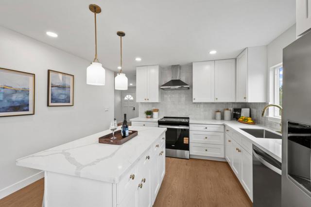 1575 Acacia Way, Morgan Hill CA: https://media.crmls.org/mediaz/331462ee-27ad-4411-8822-07bea93fdc8e.jpg