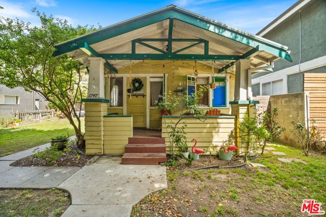 1747 9TH Street photo 6