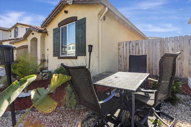 2051 Rosewood Drive, Hollister CA: https://media.crmls.org/mediaz/3314f771-42b0-4e78-9c3b-86167dbd546d.jpg