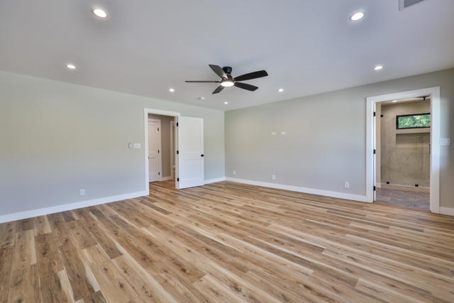 32299 Whispering Palms Trail, Cathedral City CA: https://media.crmls.org/mediaz/33153cd3-97ae-4036-86b6-ff4ddda00475.jpg