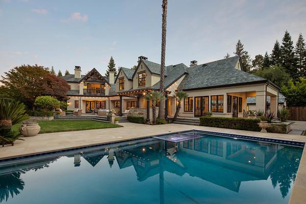 2 Carolina Lane, Atherton CA: https://media.crmls.org/mediaz/33154613-e07a-4f12-b000-e97bfd77321e.jpg