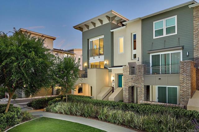 6140 Colt Place, Carlsbad CA: https://media.crmls.org/mediaz/33156b9d-77ed-4424-b1e2-4d8209f71102.jpg