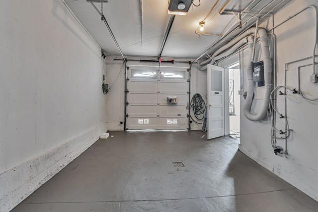 1834 38th Avenue, San Francisco CA: https://media.crmls.org/mediaz/33173dfc-ed43-409d-9edf-470b0e67b817.jpg