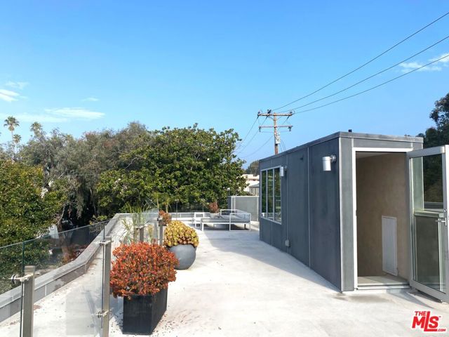 Image 42 of 61 For 614 California Avenue