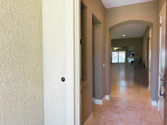 1646 Foxtail Court, Hollister CA: https://media.crmls.org/mediaz/3318a92e-e696-402d-b21a-c376704b3eca.jpg