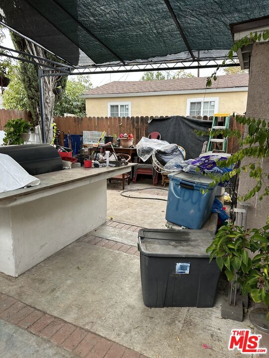 11577 Amboy Avenue, San Fernando CA: https://media.crmls.org/mediaz/3318cda0-0ef1-49f5-8d29-ee85f5c36470.jpg