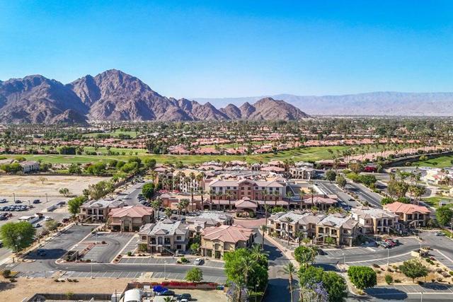 Image 3 of 13 For 50700 Santa Rosa Plaza 6