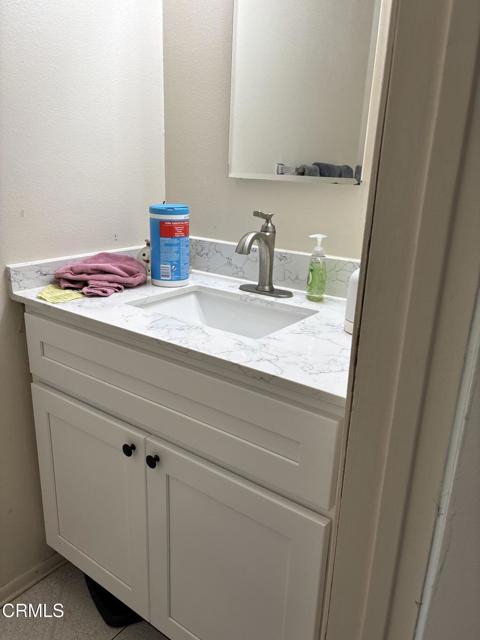 Detail Gallery Image 7 of 14 For 1431 Casa San Carlos Ln #B,  Oxnard,  CA 93033 - 2 Beds | 1/1 Baths