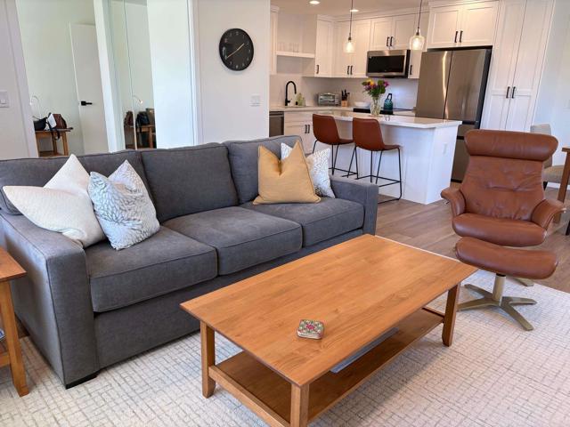 1758 Charleston, Encinitas CA: https://media.crmls.org/mediaz/331a2299-e6c3-4897-a61c-a35e3be80329.jpg
