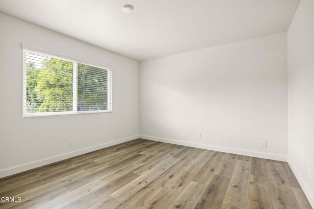 Image 18 of 58 For 9417 Petit Court