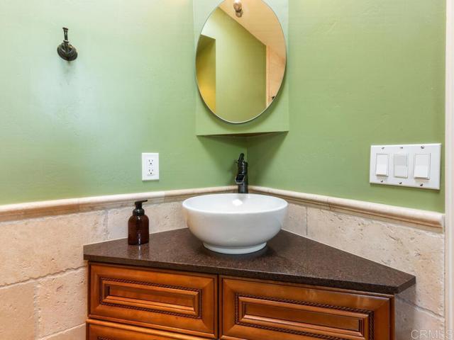 Detail Gallery Image 19 of 30 For 4839 Winona Ave, San Diego,  CA 92115 - 4 Beds | 3 Baths