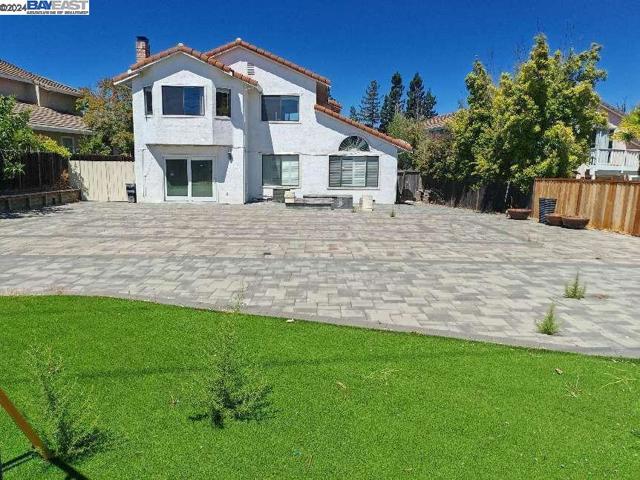 Image 3 of 22 For 43667 Southerland Way