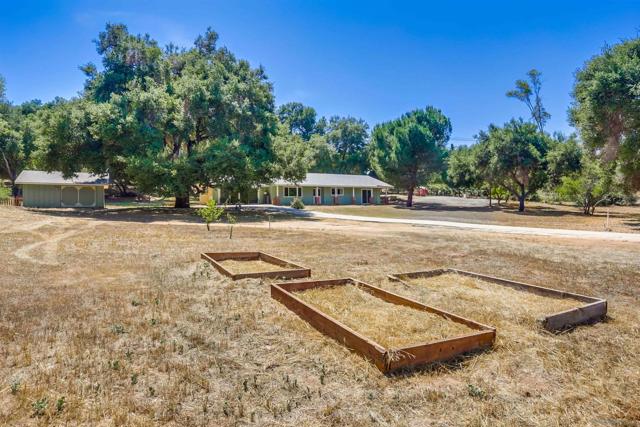 30180 Lilac Rd, Valley Center CA: https://media.crmls.org/mediaz/331cda5c-7355-49d0-b685-456e09d84917.jpg