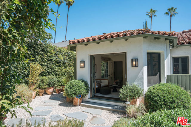 3431 Lambeth Street, Los Angeles CA: https://media.crmls.org/mediaz/331cf47f-6920-4c90-b199-4781a7d93121.jpg