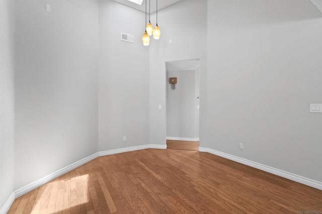 3165 Torreon Dr, Alpine CA: https://media.crmls.org/mediaz/331d3144-011f-4dd7-88b9-22054f99c8b2.jpg
