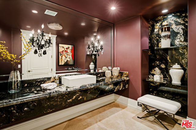 1350 Benedict Canyon Drive, Beverly Hills CA: https://media.crmls.org/mediaz/331d4dcc-1e33-49eb-94b8-8f900f90cf76.jpg