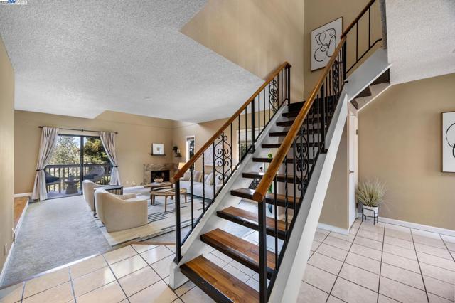 1112 Holmes Way, Hayward CA: https://media.crmls.org/mediaz/331de695-95a9-40fd-8157-5fe4b8496626.jpg