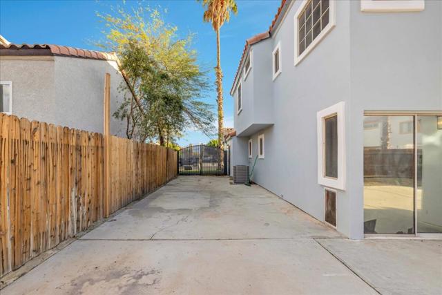 80672 Jasmine Lane, Indio CA: https://media.crmls.org/mediaz/331e1500-3bfd-4fa7-91a8-b712a8c357d0.jpg