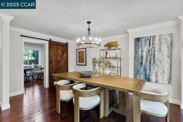 280 Fairway Dr, Danville CA: https://media.crmls.org/mediaz/331e1d7b-b2d1-4d81-bac9-a04a948ab1ca.jpg