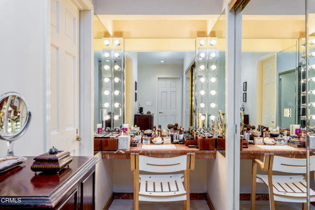 Detail Gallery Image 27 of 33 For 10724 Wilshire Bld #607,  Los Angeles,  CA 90024 - 3 Beds | 4 Baths