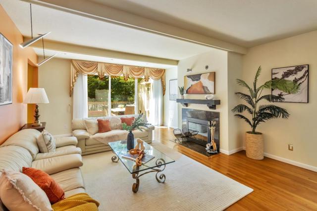 574 Sand Hill Circle, Menlo Park CA: https://media.crmls.org/mediaz/331e9a37-1196-450e-8245-f8f2aa8a2447.jpg