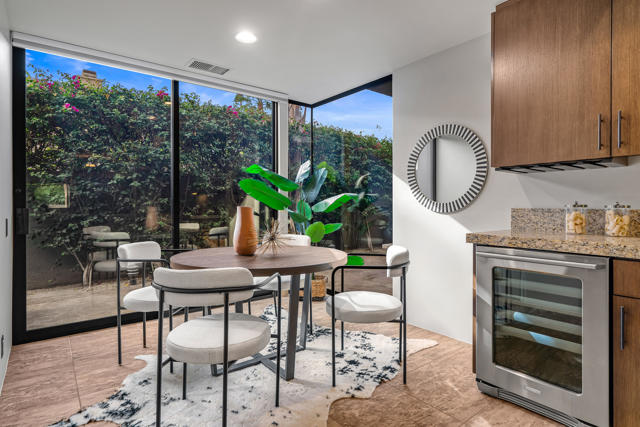 79200 Jack Rabbit Trail, La Quinta CA: https://media.crmls.org/mediaz/331ed44e-fcec-49a6-99fd-7e40bec21da8.jpg