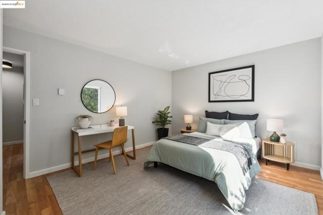 424 Staten Ave, Oakland CA: https://media.crmls.org/mediaz/331ee9bc-ab03-45b4-826c-8303af4b5320.jpg