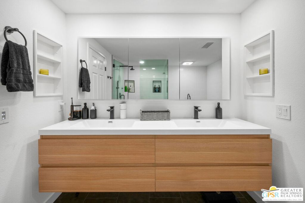 MLS #25589021PS image #20